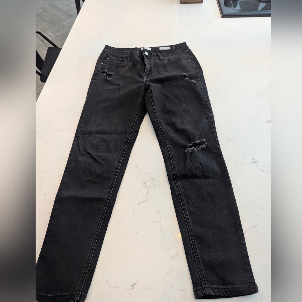 Kensie Distressed Black Skinny Jeans. Effortless Ankle Midrise Size 30